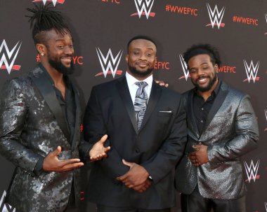 Los Angeles - Haziran 6: Kofi Kingston, büyük E, Xavier Woods, 6 Haziran 2018 yılında Kuzey Hollywood, Ca yeni gününde dikkate olay Tv Akademi Saban Media Center için Wwe