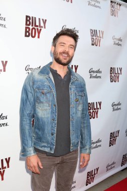 Los Angeles - Haziran 12: Charlie Weber 