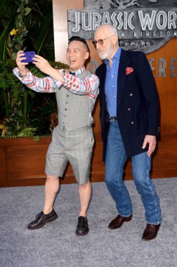 Los Angeles - Haziran 12: Bd Wong, James Cromwell, 