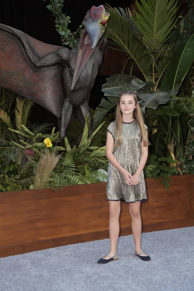 Los Angeles - Haziran 12: Isabella Sermon, 