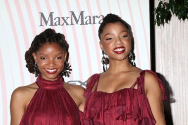 Los Angeles - 13 Haziran: Chloe Bailey, Halle Bailey adlı Film 2018 kristal kadınlarda + Lucy Ödülleri'nde Beverly Hills, Ca üzerinde 13 Haziran 2018 Beverly Hilton Otel