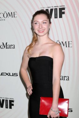 Los Angeles - 13 Haziran: Isabella Blake-Thomas adlı Film 2018 kristal + Lucy Ödülleri'nde Beverly Hills, Ca üzerinde 13 Haziran 2018 Beverly Hilton Otel kadınlarda