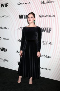 Los Angeles - 13 Haziran: Katherine Langford kadın Film 2018 kristal + Lucy Ödülleri'nde Beverly Hills, Ca üzerinde 13 Haziran 2018 Beverly Hilton Otel