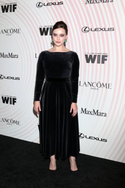 Los Angeles - 13 Haziran: Katherine Langford kadın Film 2018 kristal + Lucy Ödülleri'nde Beverly Hills, Ca üzerinde 13 Haziran 2018 Beverly Hilton Otel