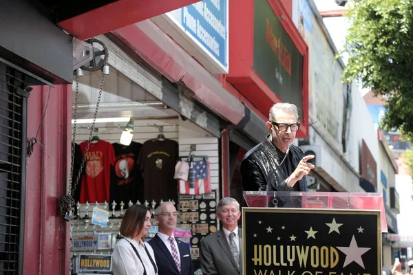 2018 日にロサンゼルス カリフォルニア州のハリウッド ウォーク フェームに星を持つジェフ ゴールドブラムを称える式典でロサンゼルス 14日 ジェフ ゴールドブラム — ストック写真