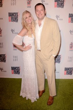 Los Angeles - Jun 16: Beth Behrs, Michael Gladis Tcl Çince 6 tiyatro 16 Haziran 2018 Los Angeles, Ca Eleme 