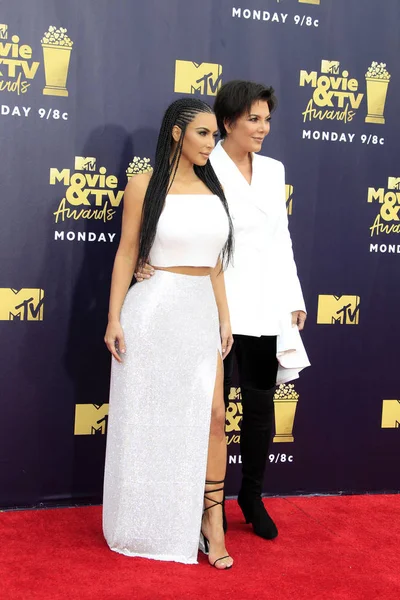 Los Angeles Június Kim Kardashian Kris Jenner 2018 Mtv Film — Stock Fotó