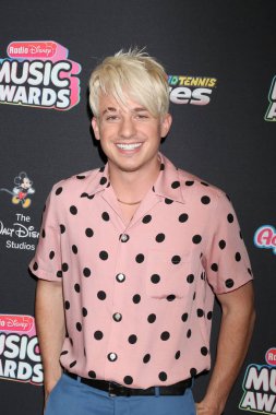 Los Angeles - 22 Haziran: Charlie Puth üzerinde 22 Haziran 2018 Loews Hotel Los Angeles, Ca 2018 radyo Disney Müzik Ödülleri'nde