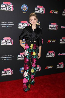 Los Angeles - 22 Haziran: Meg Donnelly üzerinde 22 Haziran 2018 Loews Hotel Los Angeles, Ca 2018 radyo Disney Müzik Ödülleri'nde