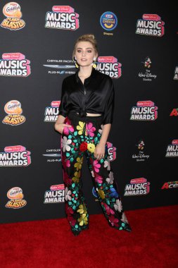 Los Angeles - 22 Haziran: Meg Donnelly üzerinde 22 Haziran 2018 Loews Hotel Los Angeles, Ca 2018 radyo Disney Müzik Ödülleri'nde