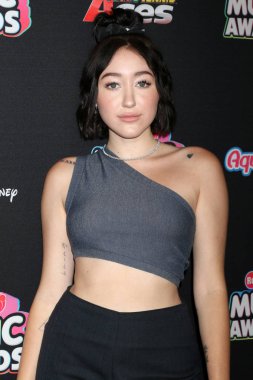 Los Angeles - 22 Haziran: Noah Cyrus üzerinde 22 Haziran 2018 Loews Hotel Los Angeles, Ca 2018 radyo Disney Müzik Ödülleri'nde
