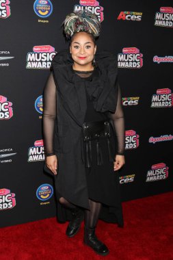 Los Angeles - 22 Haziran: Raven Symone üzerinde 22 Haziran 2018 Loews Hotel Los Angeles, Ca 2018 radyo Disney Müzik Ödülleri'nde