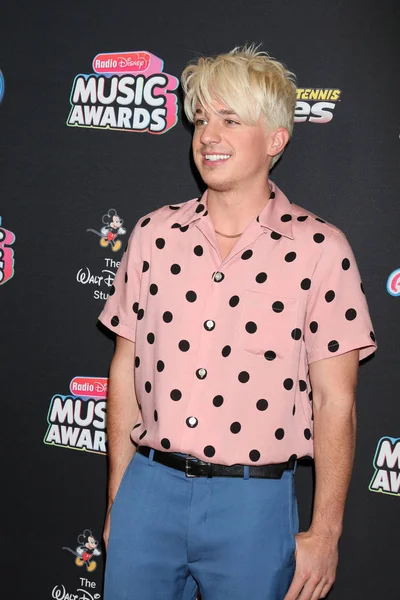 Los Angeles - 22 Haziran: Charlie Puth üzerinde 22 Haziran 2018 Loews Hotel Los Angeles, Ca 2018 radyo Disney Müzik Ödülleri'nde