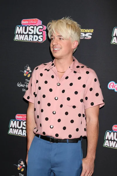 Los Angeles - 22 Haziran: Charlie Puth üzerinde 22 Haziran 2018 Loews Hotel Los Angeles, Ca 2018 radyo Disney Müzik Ödülleri'nde