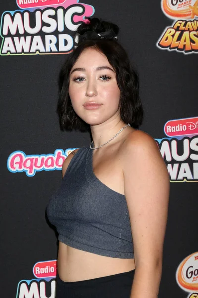 Los Angeles - 22 Haziran: Noah Cyrus üzerinde 22 Haziran 2018 Loews Hotel Los Angeles, Ca 2018 radyo Disney Müzik Ödülleri'nde