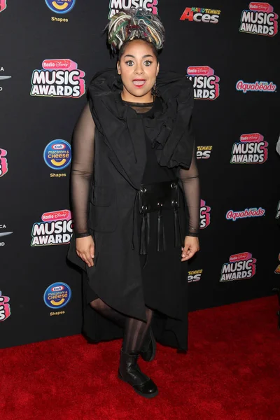 Los Angeles - 22 Haziran: Raven Symone üzerinde 22 Haziran 2018 Loews Hotel Los Angeles, Ca 2018 radyo Disney Müzik Ödülleri'nde