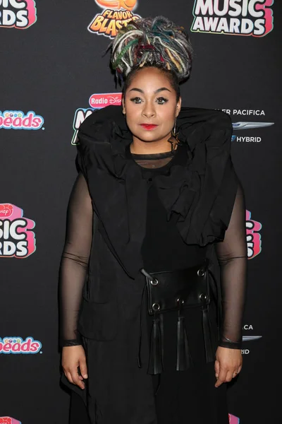Los Angeles - 22 Haziran: Raven Symone üzerinde 22 Haziran 2018 Loews Hotel Los Angeles, Ca 2018 radyo Disney Müzik Ödülleri'nde