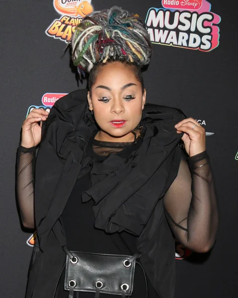 Los Angeles - 22 Haziran: Raven Symone üzerinde 22 Haziran 2018 Loews Hotel Los Angeles, Ca 2018 radyo Disney Müzik Ödülleri'nde