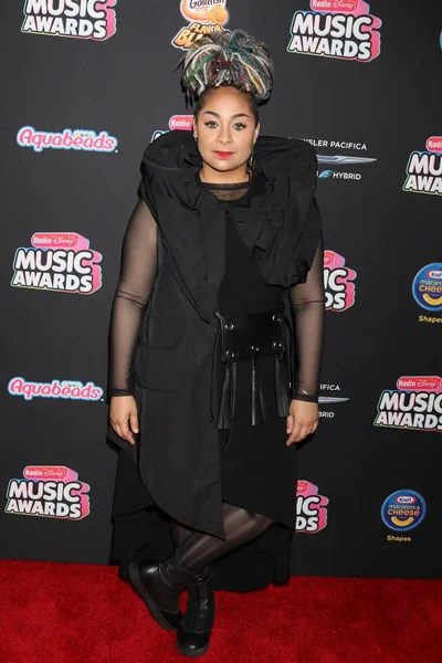 Los Ángeles Jun Raven Symone Los Radio Disney Music Awards —  Fotos de Stock