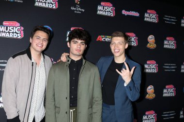 Los Angeles - 22 Haziran: Sonsuza kadar kafanızda, Liam Attridge, Emery Kelly, Ricky Garcia üzerinde 22 Haziran 2018 Loews Hotel Los Angeles, Ca 2018 radyo Disney Müzik Ödülleri'nde