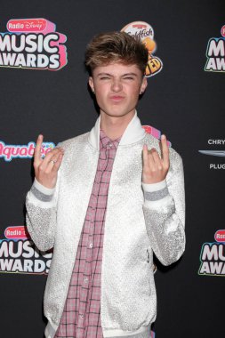 Los Angeles - 22 Haziran: Hrvy üzerinde 22 Haziran 2018 Loews Hotel Los Angeles, Ca 2018 radyo Disney Müzik Ödüllerinde