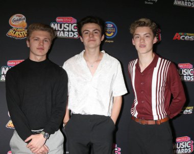 Los Angeles - 22 Haziran: yeni bir umut Club, Reece BIBBY, Blake Richardson, George Smith üzerinde 22 Haziran 2018 Loews Hotel Los Angeles, Ca 2018 radyo Disney Müzik Ödülleri'nde
