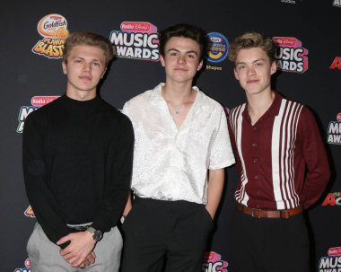 Los Angeles - 22 Haziran: yeni bir umut Club, Reece BIBBY, Blake Richardson, George Smith üzerinde 22 Haziran 2018 Loews Hotel Los Angeles, Ca 2018 radyo Disney Müzik Ödülleri'nde