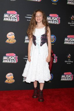 Los Angeles - 22 Haziran: Sofia Rosinsky üzerinde 22 Haziran 2018 Loews Hotel Los Angeles, Ca 2018 radyo Disney Müzik Ödülleri'nde