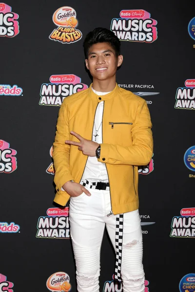 Los Angeles Juin Gabe Guzman Aux Radio Disney Music Awards — Photo