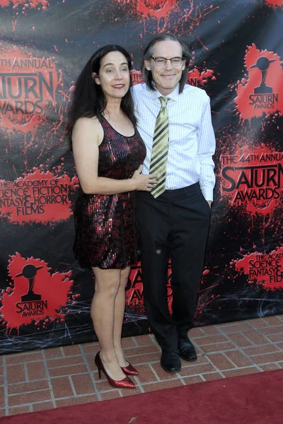 Los Angeles Jun Julie Fergus Mark Fergus Bij Saturn Awards — Stockfoto