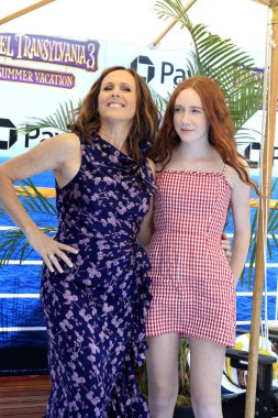 Los Angeles - Haziran 30: Molly Shannon, Stella Shannon kestane, 