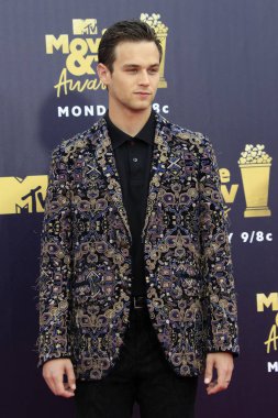 Los Angeles - Jun 16: Brandon Flynn 2018 Mtv film ve Televizyon Ödülleri'nde 16 Haziran 2018 Barker askıda Santa Monica, Ca
