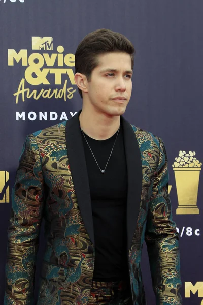Los Angeles - Jun 16: Brandon Larracuente 2018 Mtv film ve Televizyon Ödülleri'nde 16 Haziran 2018 Barker askıda Santa Monica, Ca