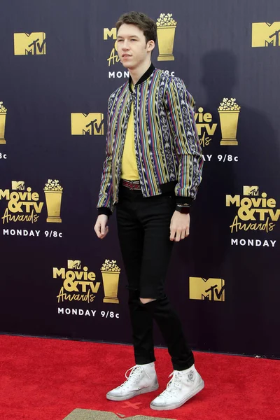 Los Angeles - Jun 16: Devin Druid 2018 Mtv film ve Televizyon Ödülleri'nde 16 Haziran 2018 Barker askıda Santa Monica, Ca