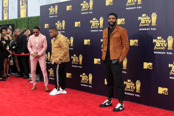 Kyrie 3 store red carpet