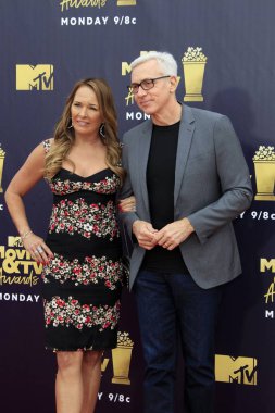 Los Angeles - Jun 16: Susan Pinsky, Dr Drew 2018 Mtv film ve Tv Pinsky Barker askı 16 Haziran 2018 Santa Monica, Ca Ödülleri
