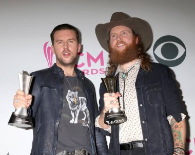 Las Vegas - Nisan 2: Tj Osborne, John Osborne, kardeşler Osborne 2 Nisan 2017 üzerinde T-Mobile Arena Las Vegas, NV Country Müzik Akademisi ödüllerinde 2017