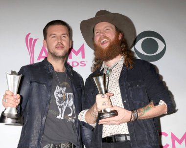 Las Vegas - Nisan 2: Tj Osborne, John Osborne, kardeşler Osborne 2 Nisan 2017 üzerinde T-Mobile Arena Las Vegas, NV Country Müzik Akademisi ödüllerinde 2017