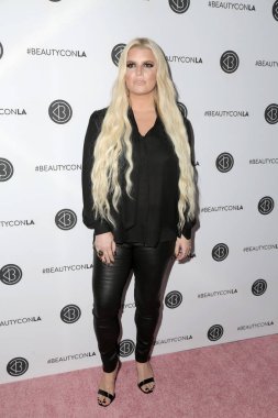 Los Angeles - Temmuz 14: Jessica Simpson, Beautycon Festivali La 2018 Kongre Merkezi'nde 14 Temmuz 2018 tarihinde Los Angeles, Ca