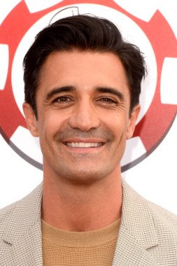 Los Angeles - Temmuz 18: Gilles Marini adlı 8 yıllık çeşitli sadaka Poker gecesi Paramount Stüdyoları'nda 18 Temmuz 2018 Los Angeles, Ca