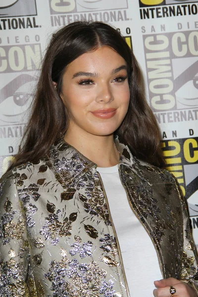 San Diego Luglio Hailee Steinfeld Alla Bumblebee Press Line Comic — Foto Stock