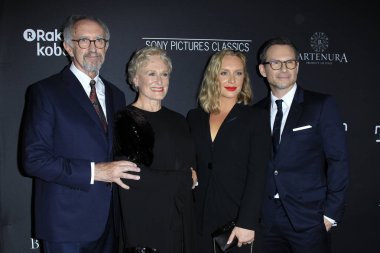 Los Angeles - Temmuz 23: Jonathan Pryce, Glenn Close, Annie Starke, Christian Slater, 