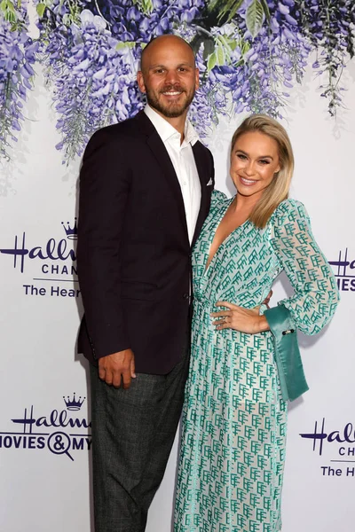 Los Angeles Jul Zach Martin Becca Tobin Hallmark Tca Summer — Stock Photo, Image