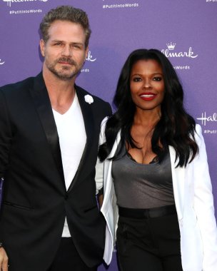 Los Angeles - Temmuz 30: Bradford keskin, Keesha keskin, Gabrielle Union barındıran denize indirmek eğlenti Hallmark'ın kampanya Lombardi evinde 