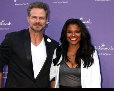 Los Angeles - Temmuz 30: Bradford keskin, Keesha keskin, Gabrielle Union barındıran denize indirmek eğlenti Hallmark'ın kampanya Lombardi evinde 