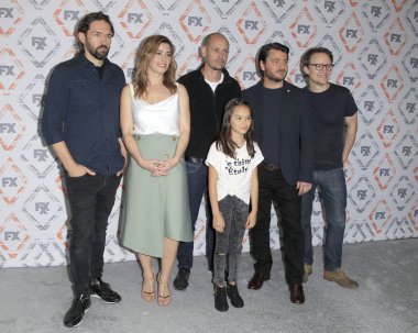 Los Angeles - Ağustos 3: Nash Edgerton, Brooke Satchwell, Scott Ryan, Chika Yasumura, Justin Rosniak, Damon Herriman, Fx Tca Starwalk - yaz 2018 on the Beverly Hilton Hotel 3 Ağustos 2018 Beverly Hills, Ca üzerinde
