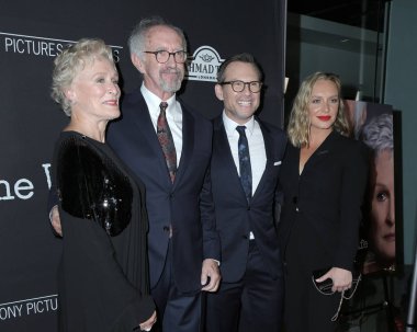 Los Angeles - Temmuz 23: Glenn Close, Jonathan Pryce, Christian Slater, Annie Starke, 