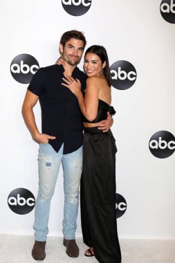 Los Angeles - Ağustos 7: Jared Haibon, Ashley Iaconetti Abc Tca parti - yaz 2018, Beverly Hills, Ca üzerinde 7 Ağustos 2018 Beverly Hilton Otel