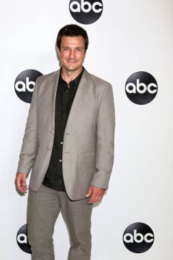 Los Angeles - Ağustos 7: Beverly Hills, Ca üzerinde 7 Ağustos 2018 Beverly Hilton Hotel Abc Tca parti - yaz 2018, Nathan Fillion
