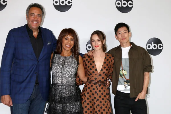 Los Angeles Aug Brad Garrett Channing Dungey Leighton Meester Jake — Stockfoto